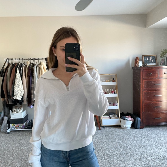 Aritzia Thermal Quarter Zip - Picture 1 of 3